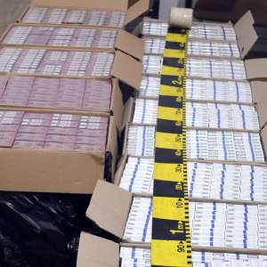 Ţigări de contrabandă în valoare de 82.000 lei, confiscate la frontiera de nord