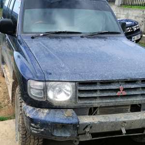 Grupuri infracţionale specializate în contrabandă cu ţigări, destructurate de poliţiştii de frontieră