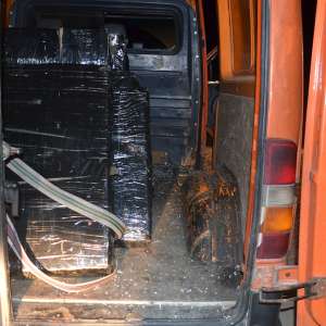 Țigări în valoare de peste 186.000 de lei confiscate la frontiera de nord