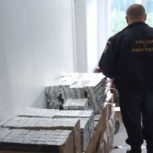 Țigări în valoare de peste 186.000 de lei confiscate la frontiera de nord