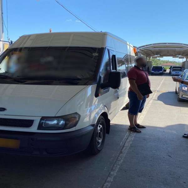 Certificat de înmatriculare fals depistat în urma unui control de frontieră