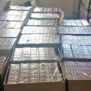 Peste 34.000 de pachete cu țigări de contrabanda, depistate la graniţa cu Ucraina