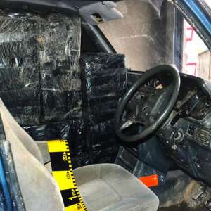 Aproximativ 34.000 de pachete cu ţigări de contrabandă, confiscate la frontiera de nord