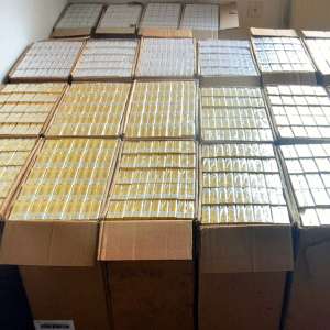 Aproximativ 34.000 de pachete cu ţigări de contrabandă, confiscate la frontiera de nord