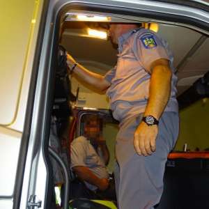 Cetăţean sirian ascuns în cabina unui camion, depistat la P.T.F. Calafat