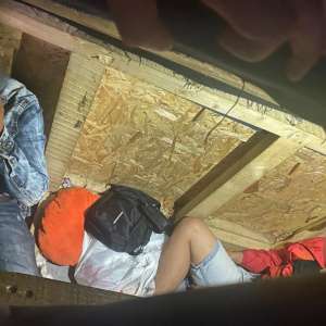 Doi cetățeni vietnamezi descoperiţi ascunşi într-un autovehicul,  în P.T.F. Negru Vodă - Kardam