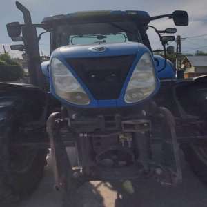 Încredinţarea, cu repetiţie, a unui ansamblu auto deşi cel de la volan nu deţinea permis