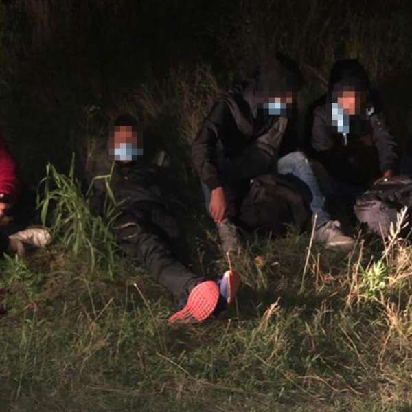 Șase sirieni, depistaţi trecând ilegal frontiera peste fluviul Dunărea, cu o ambarcaţiune