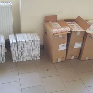 Peste 10.000 pachete cu țigări, confiscate la granița cu Ucraina