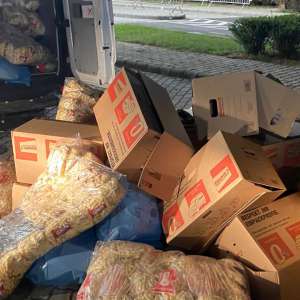 Nouă vietnamezi, depistați ascunși într-o autoutilitară la P.T.F. Nădlac