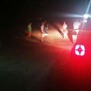 Polițiștii de frontieră au descoperit patru bărbaţi care transportau bunuri furate