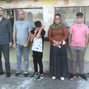 Opt cetăţeni din Turcia, depistaţi în apropierea frontierei cu Ungaria