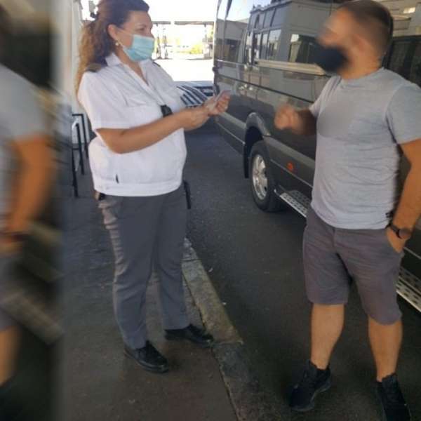 Conducător de vehicule fără permis de conducere corespunzător, depistat la controlul de frontieră