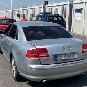 Autoturism căutat de autorităţile din Bulgaria, depistat de poliţiştii de frontieră de la P.T.F. Nădlac II