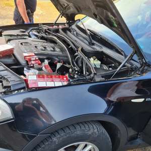 BMW blindat cu ţigări de contrabandă depistat în trafic