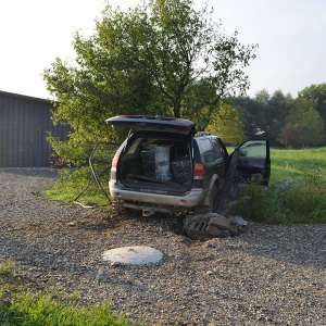 Mașină încărcată cu țigări, descoperită de polițiștii de frontieră