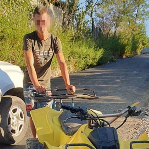 Tânăr depistat conducând un ATV neîmatriculat 
