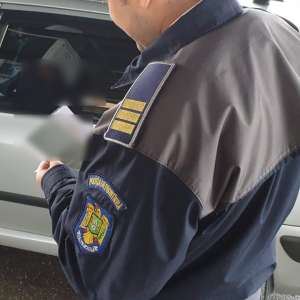 Depistat la volan, fără permis de conducere