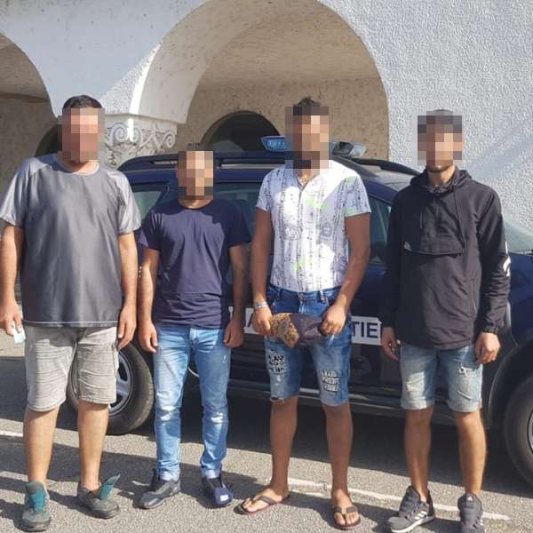 Patru cetăţeni din Siria, depistaţi în zona de competenţă a S.P.F. Borș