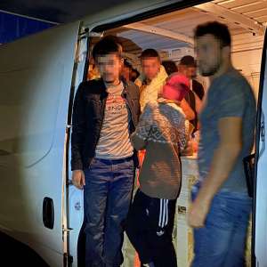 Douăzeci şi opt de cetăţeni din Siria, Turcia şi Egipt, depistaţi la P.T.F. Nădlac II