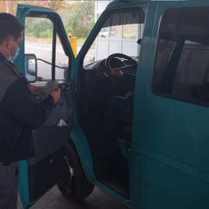 La volan, fără drept