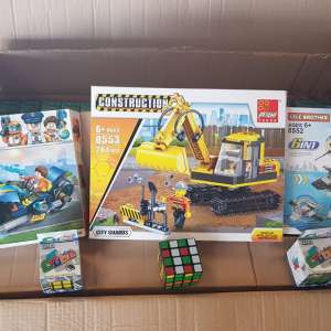 Jucării susceptibile a fi contrafăcute, confiscate în Portul Constanţa Sud Agigea