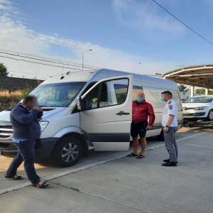 Lipsa unui permis corespunzător nu l-a împiedicat să conducă un ansamblu auto