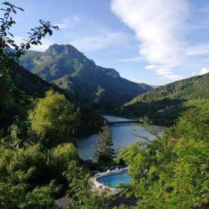 Descoperă bogăţia şi frumuseţea din sud-vestul României