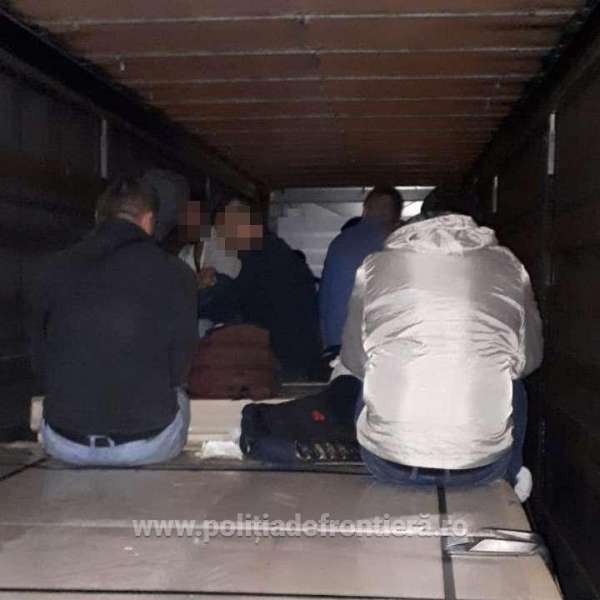  Forty-one foreign nationals found hidden in trucks, at Nădlac II Border Crossing Point