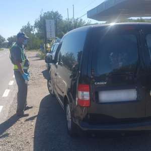 Autoturism neînmatriculat descoperit de polițiștii de frontieră