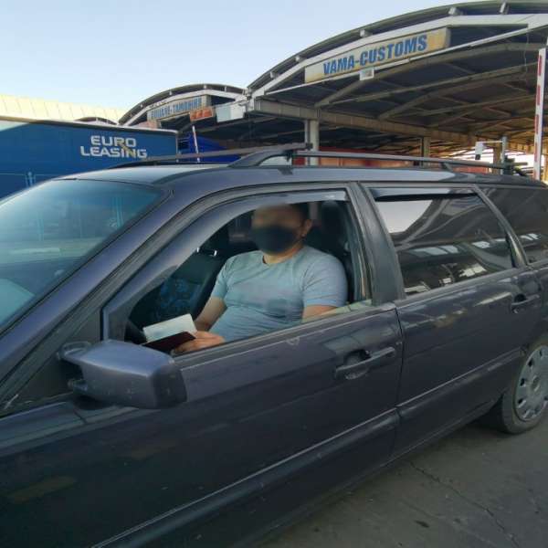 Permis de conducere fals descoperit la controlul de frontieră