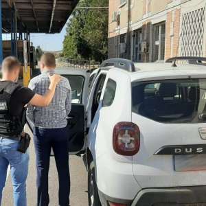 Căutat de autorităţile din Spania pentru trafic de droguri, depistat la controlul de frontieră