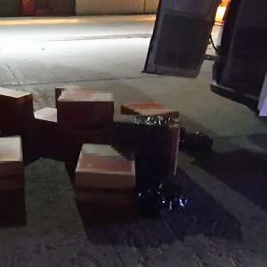 Țigări de contrabandă, descoperite de polițiștii de frontieră în Portul Constanța Sud Agigea