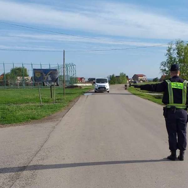 Încrederea i-a adus o lucrare penală