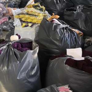 Articole vestimentare susceptibile a fi contrafăcute, confiscate în P.T.F. Vama Veche