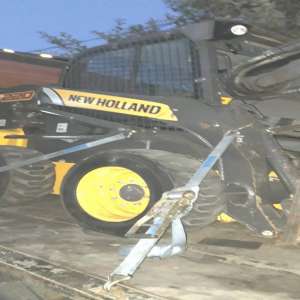 Utilaj în valoare de 70.000 lei, aflat în atenţia autorităţilor, oprit la P.T.F. Albița