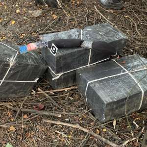 Cetățean ucrainean cercetat pentru contrabandă și peste 5.000 pachete cu țigări confiscate la frontiera de nord