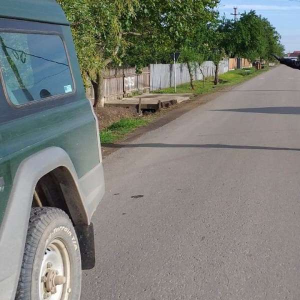 Ansamblu auto neînmatriculat, condus de un bărbat care nu avea acest drept