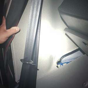 Prins a doua oară cu țigări nedeclarate şi ascunse, s-a ales cu dosar penal