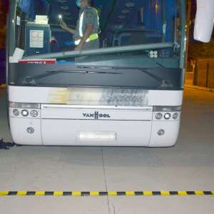 Țigări de contrabandă ascunse în echipamentul de sonorizare al unui autocar