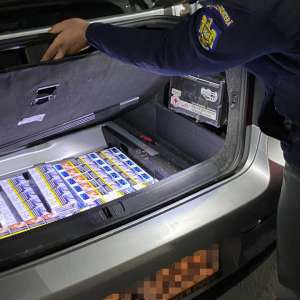 Ţigări ascunse în spaţiul destinat roţii de rezervă, descoperite la P.T.F. Giurgiu