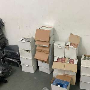 Bunuri susceptibile a fi contrafăcute şi tutun peste limita legală, confiscate de polițiștii de frontieră din P.T.F. Giurgiu