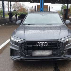 Autoturism de lux declarat furat din Franța, descoperit la frontiera de est, la câteva ore de la semnalarea furtului
