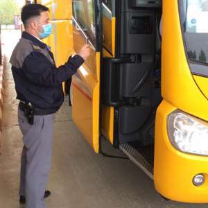 Carte de identitate falsă descoperită la controlul de frontieră