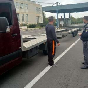 La volan, fără drept