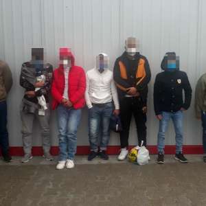 Acţiuni ale poliţiştilor de frontieră pe linia migraţiei ilegale: 54 de cetăţeni străini opriţi la graniţa de vest