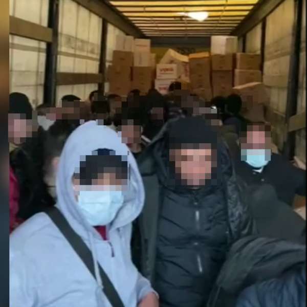 Acţiuni ale poliţiştilor de frontieră pe linia migraţiei ilegale: 54 de cetăţeni străini opriţi la graniţa de vest