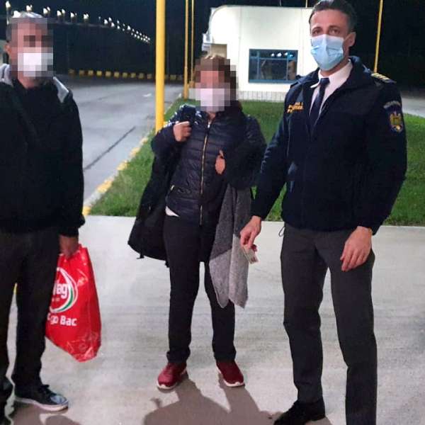 Cetățeni turci, depistați în P.T.F. Giurgiu, cu cărți de identitate ce aparțineau altor persoane