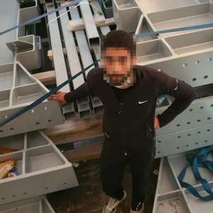 Tânăr din Palestina, descoperit ascuns într-un autocamion încărcat cu profile metalice, la P.T.F. Giurgiu