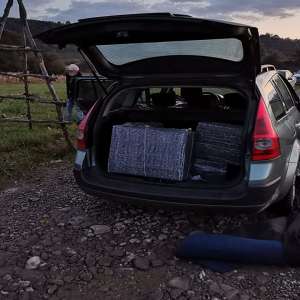 Un cetățean român cercetat pentru contrabandă și aproximativ 10.000  pachete cu țigări confiscate la frontiera de nord